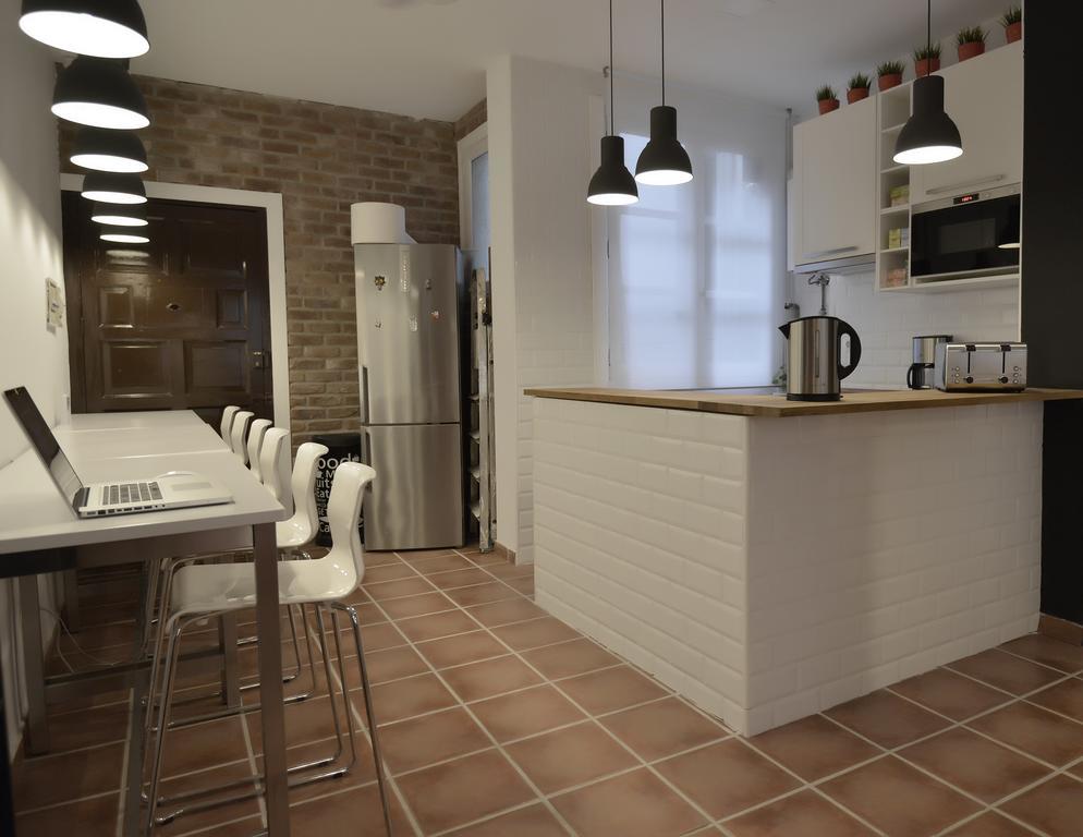 Woohoo Hostal Madrid Bagian luar foto